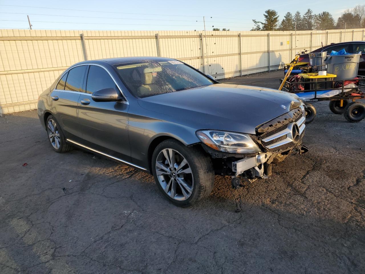 VIN 55SWF4JB2HU229226 2017 MERCEDES-BENZ C-CLASS no.4