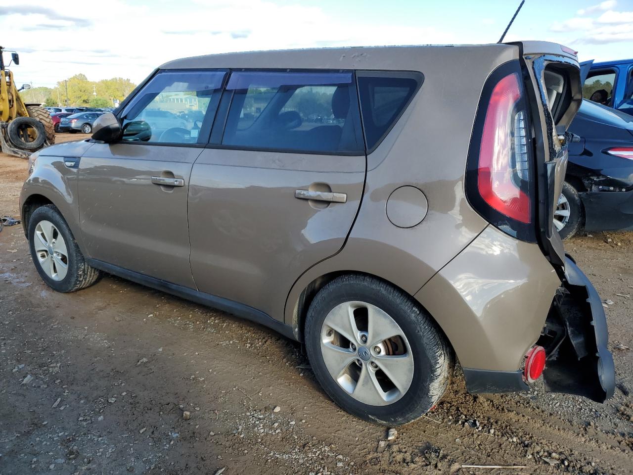 VIN KNDJN2A27E7013120 2014 KIA SOUL no.2