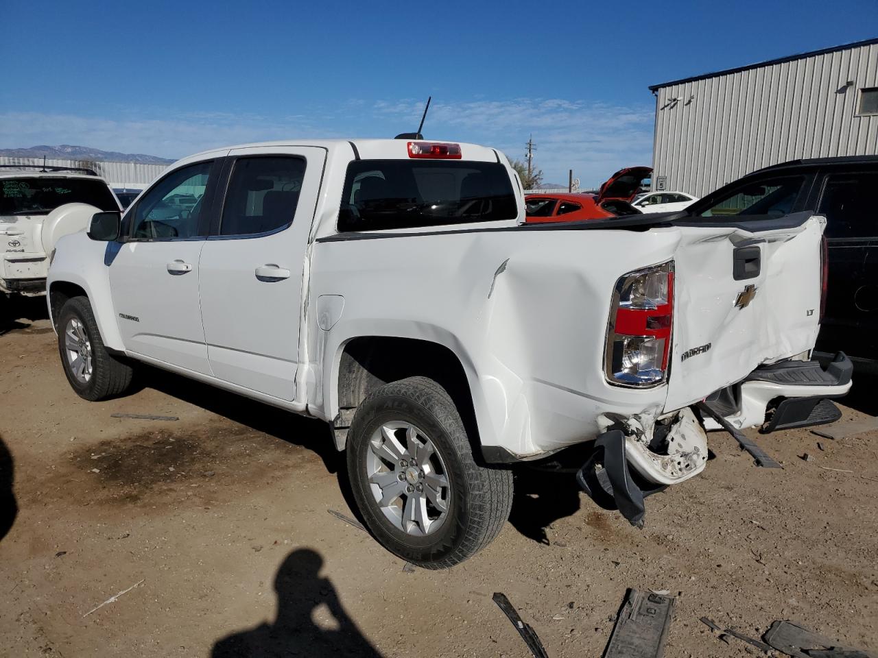 2016 Chevrolet Colorado - Image 2