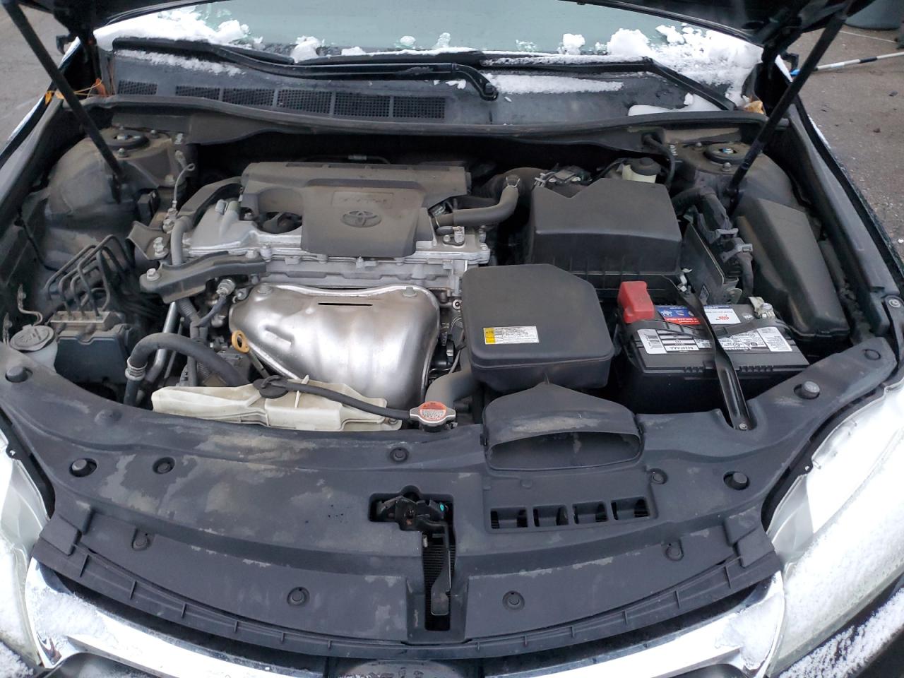 2016 Toyota Camry - Image 13