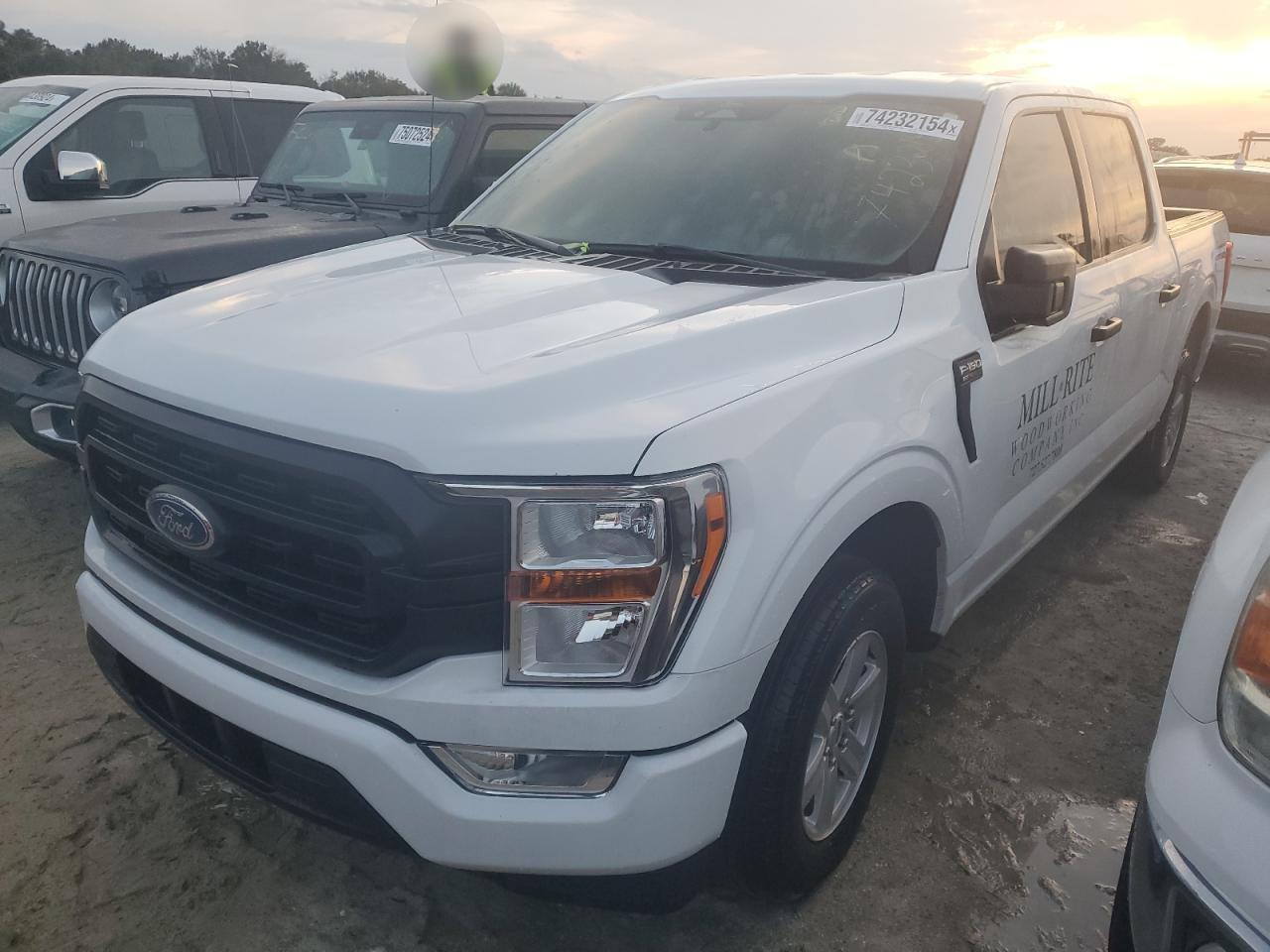 1FTEW1CP1NFB20414 2022 FORD F-150 - Image 1