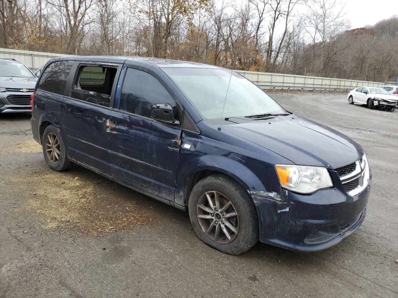 VIN 2C4RDGBG5ER278856 2014 DODGE CARAVAN no.4