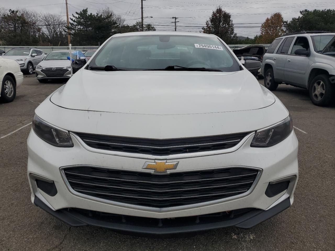 2017 Chevrolet Malibu - Image 5