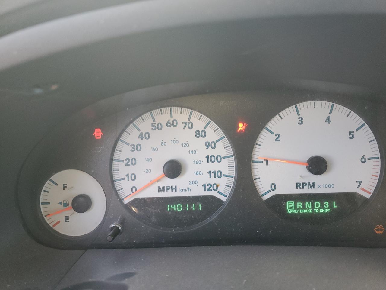 2005 Dodge Caravan - Image 9