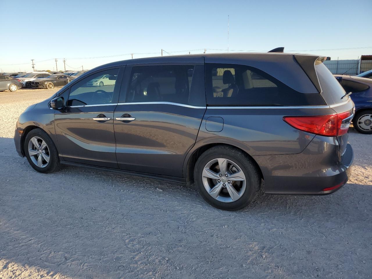 2019 Honda Odyssey - Image 2