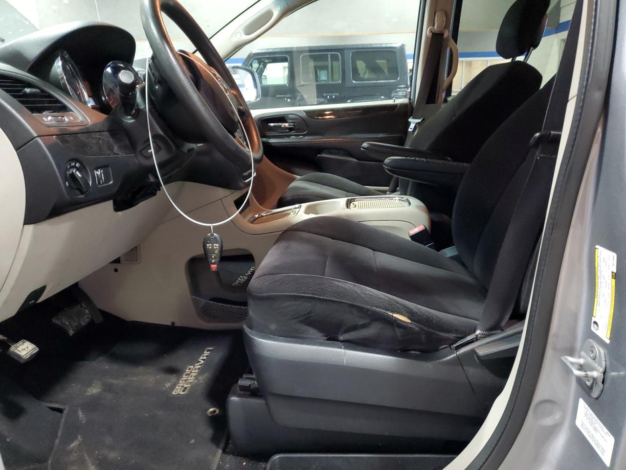 2013 Dodge Caravan - Image 7