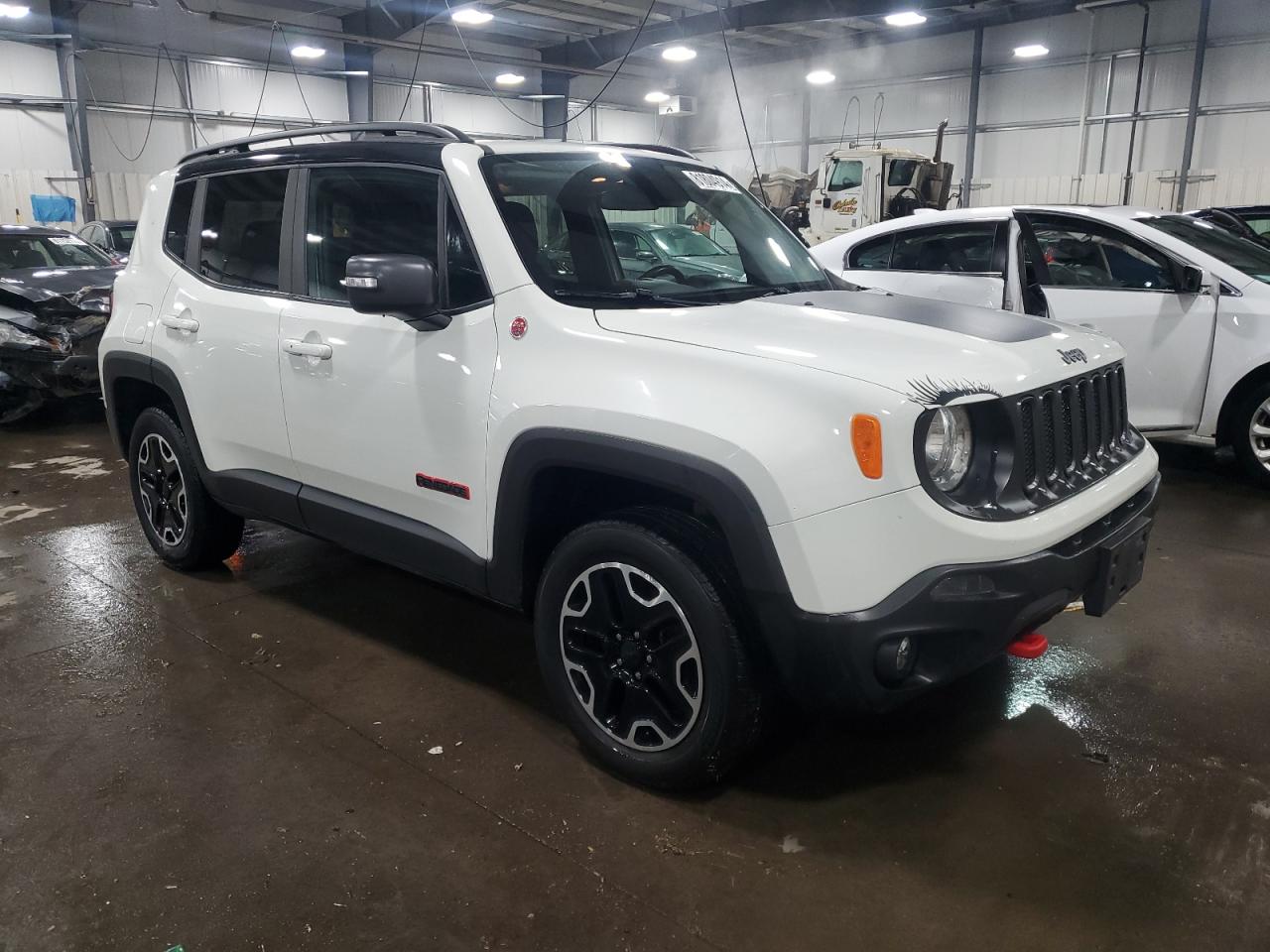 VIN ZACCJBCB3HPF09881 2017 JEEP RENEGADE no.4