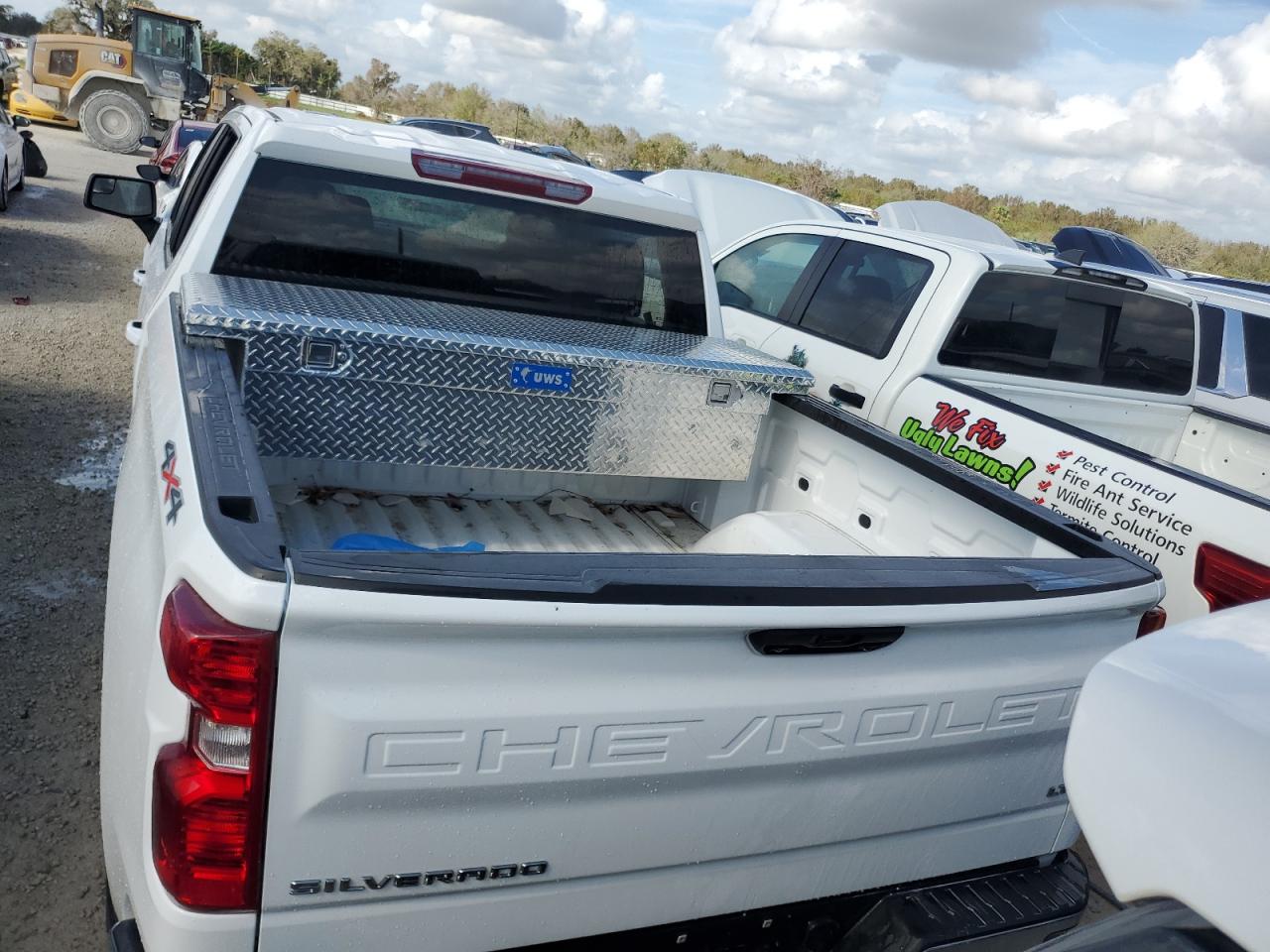 2022 Chevrolet Silverado - Image 6