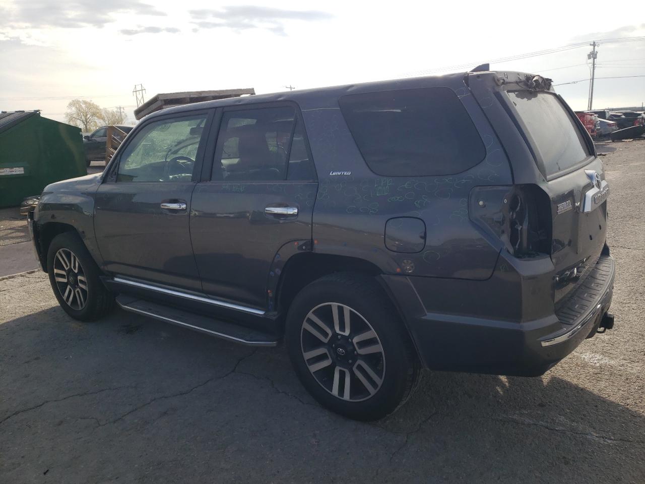 VIN JTEBU5JR1J5567891 2018 TOYOTA 4RUNNER no.2