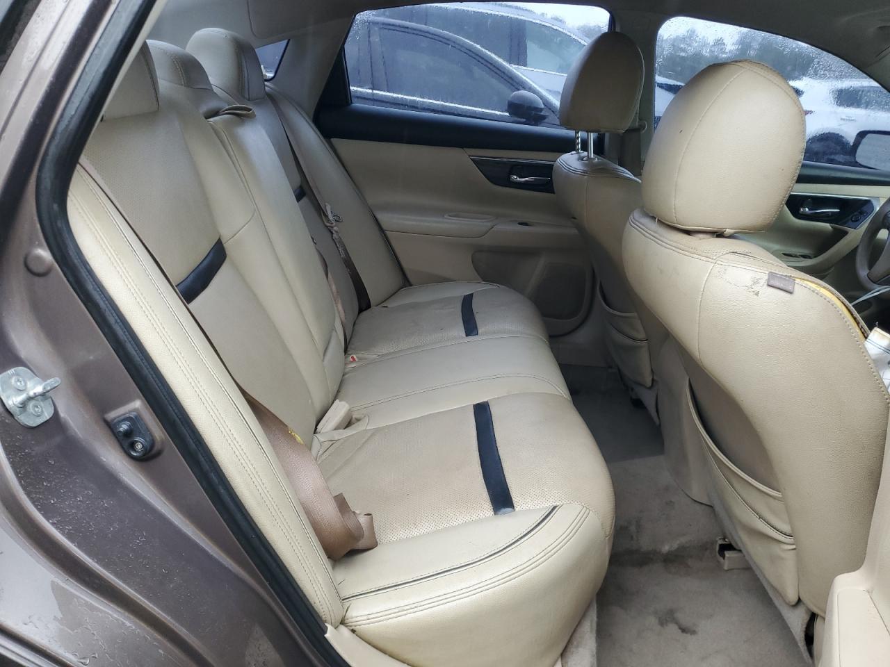 2014 Nissan Altima - Image 10