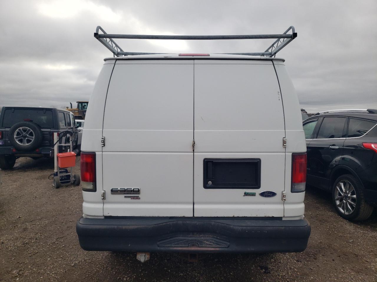 2012 Ford Econoline - Image 6