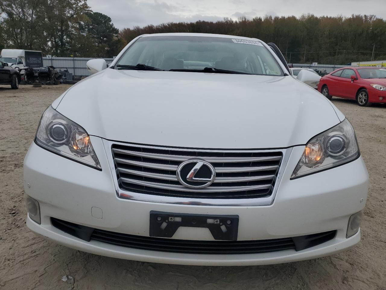 2011 Lexus ES - Image 5