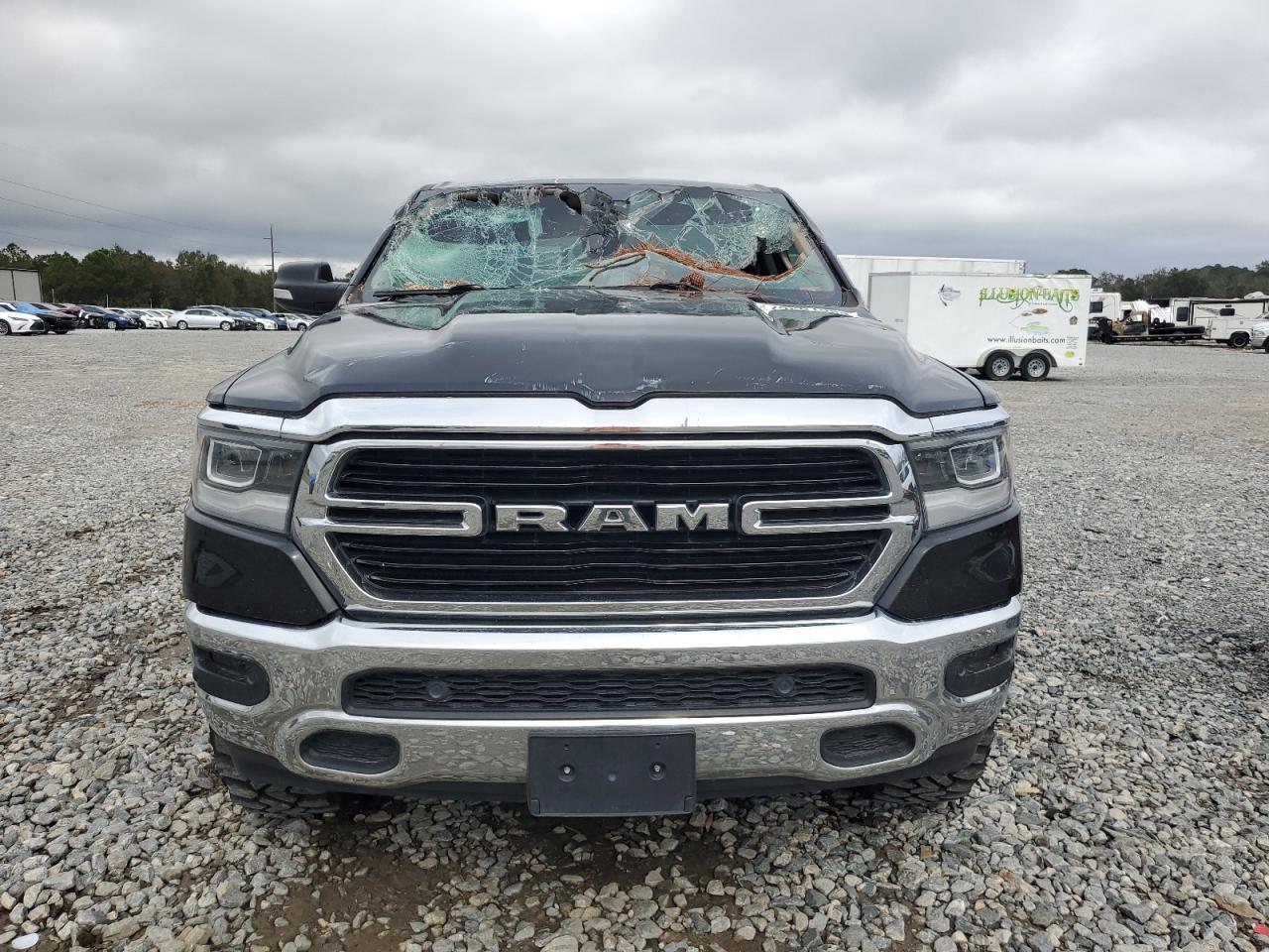 2019 RAM 1500 - Image 5