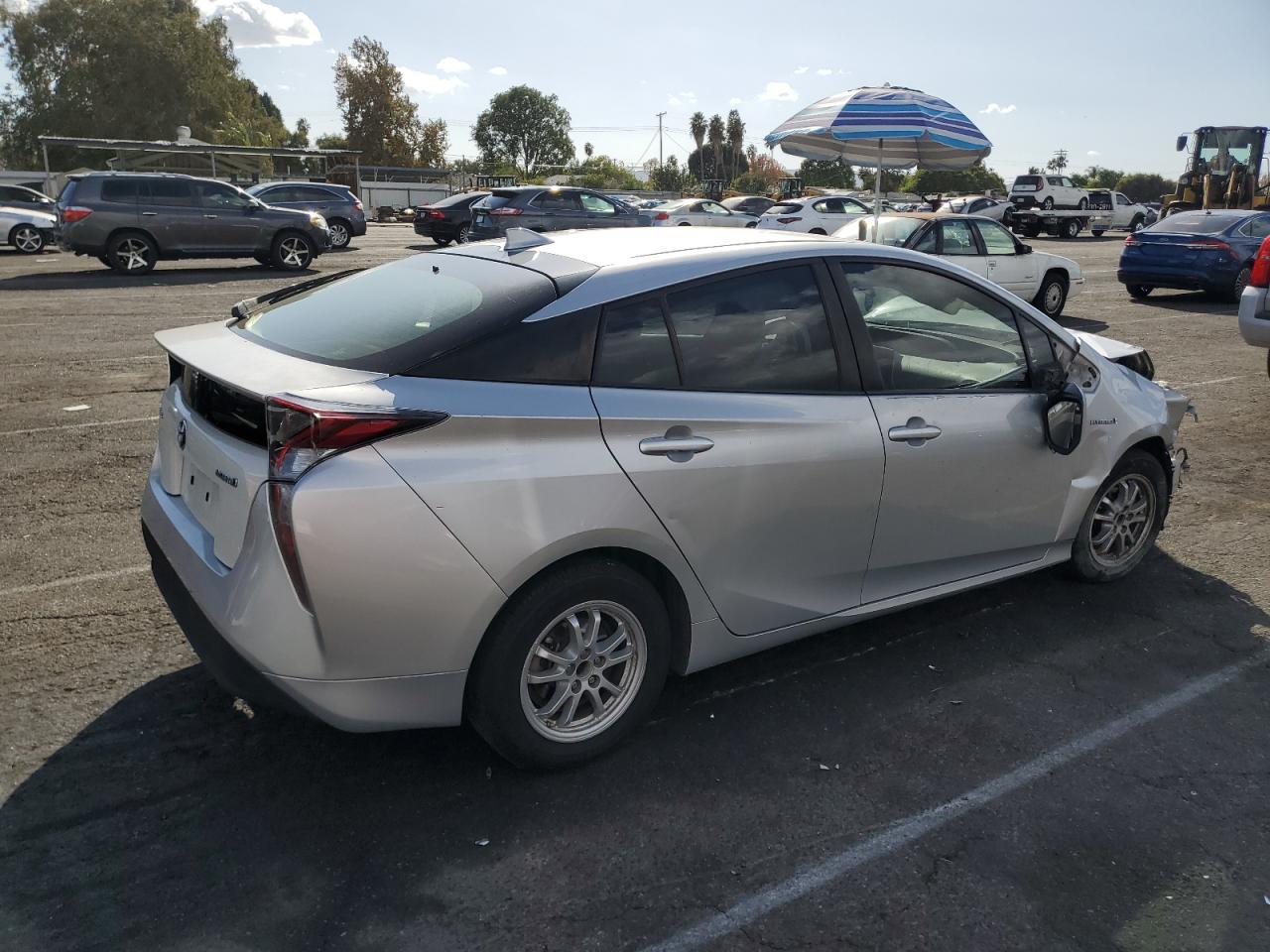 VIN JTDKBRFU1G3003743 2016 TOYOTA PRIUS no.3