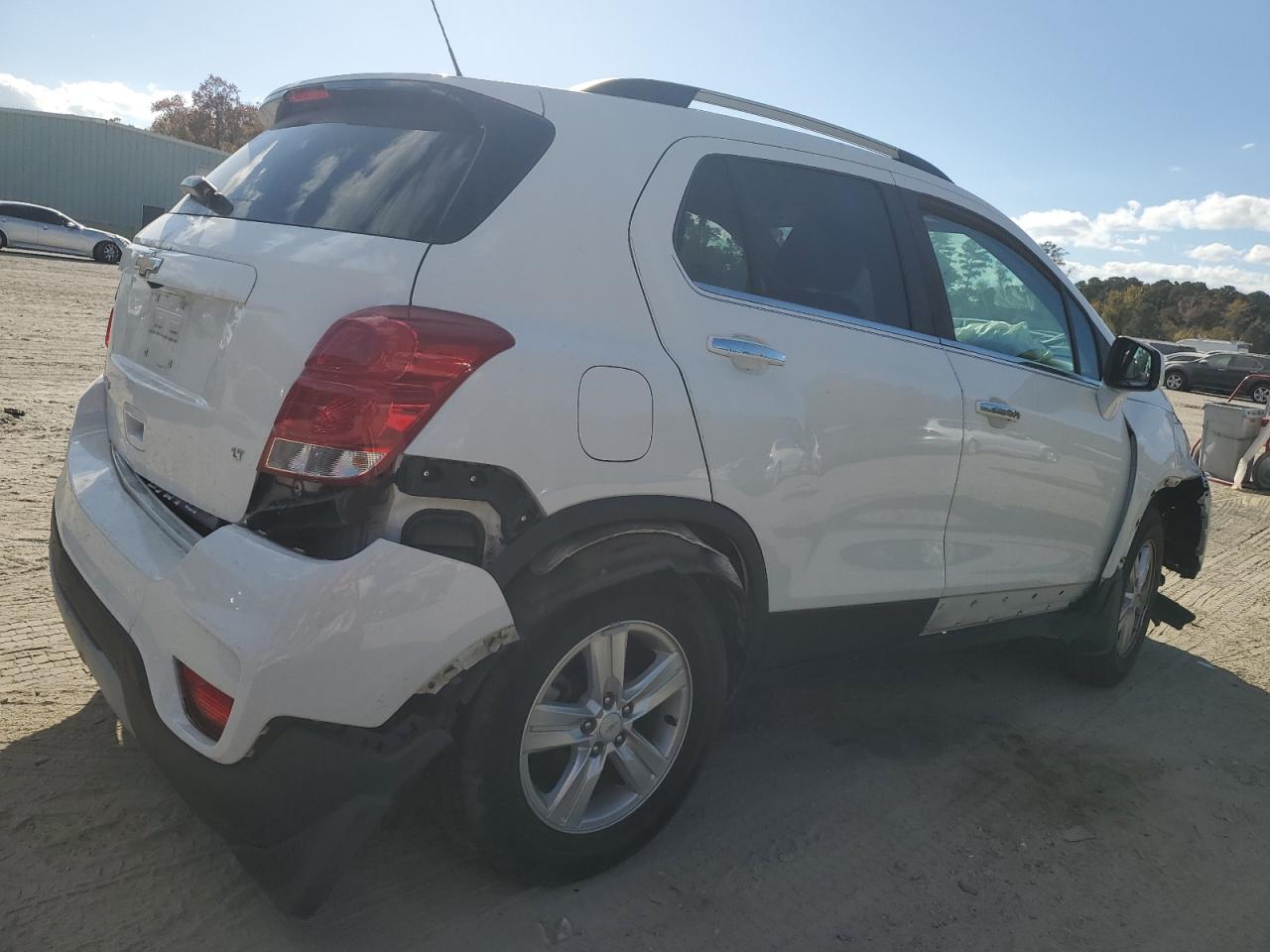 2019 Chevrolet Trax - Image 3