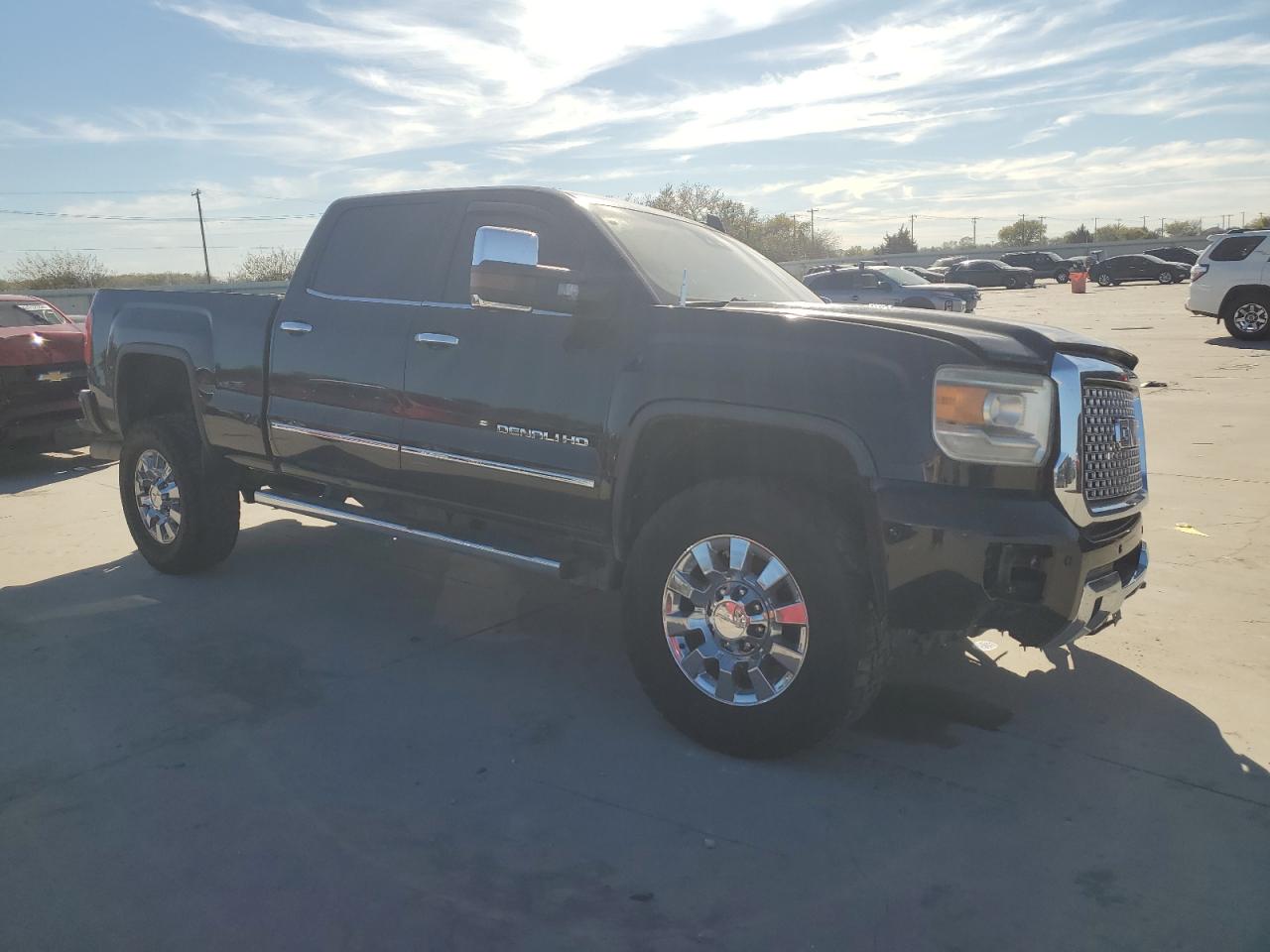 2015 GMC Sierra - Image 4