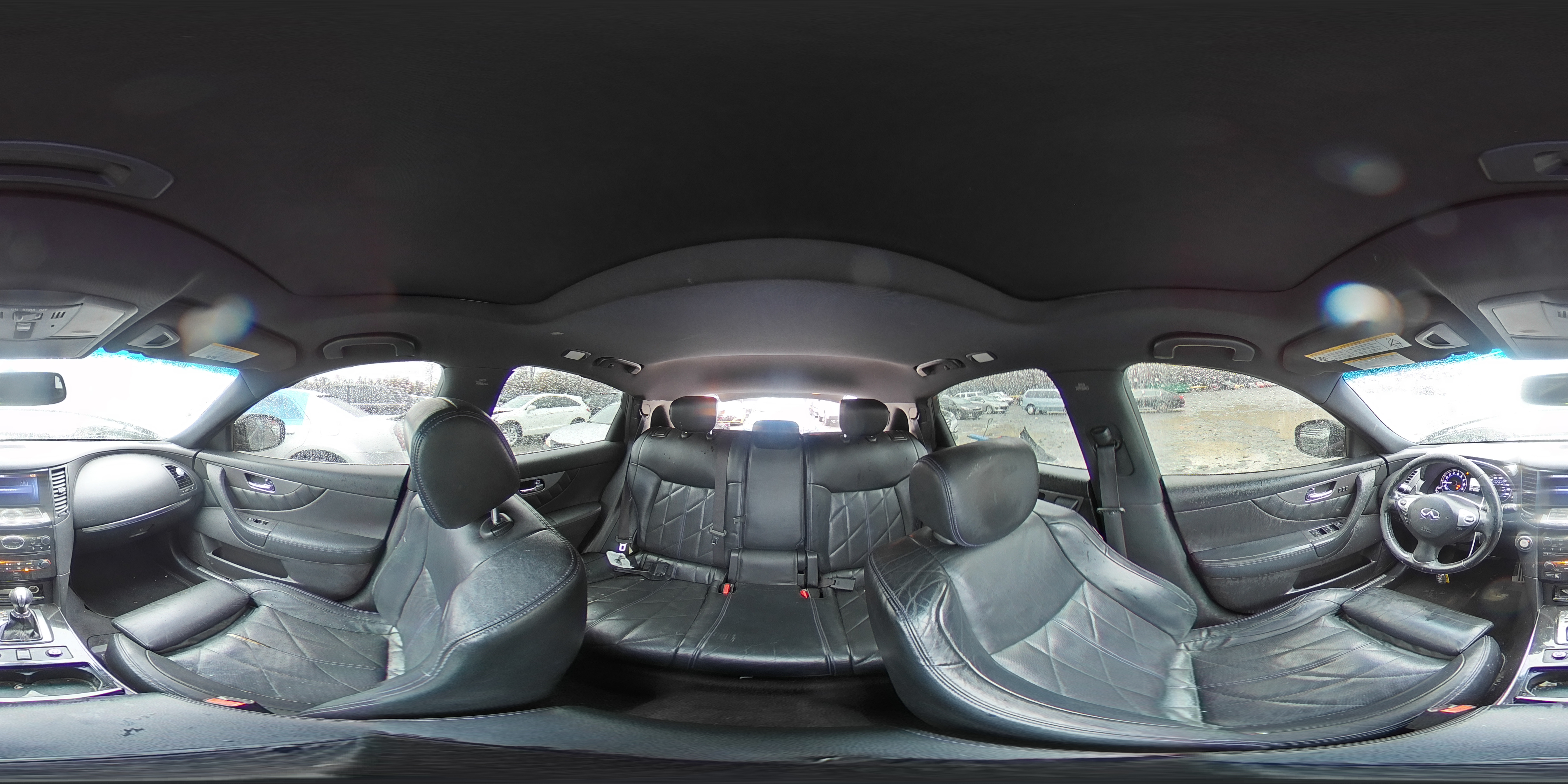2016 Infiniti QX70 - Image 14