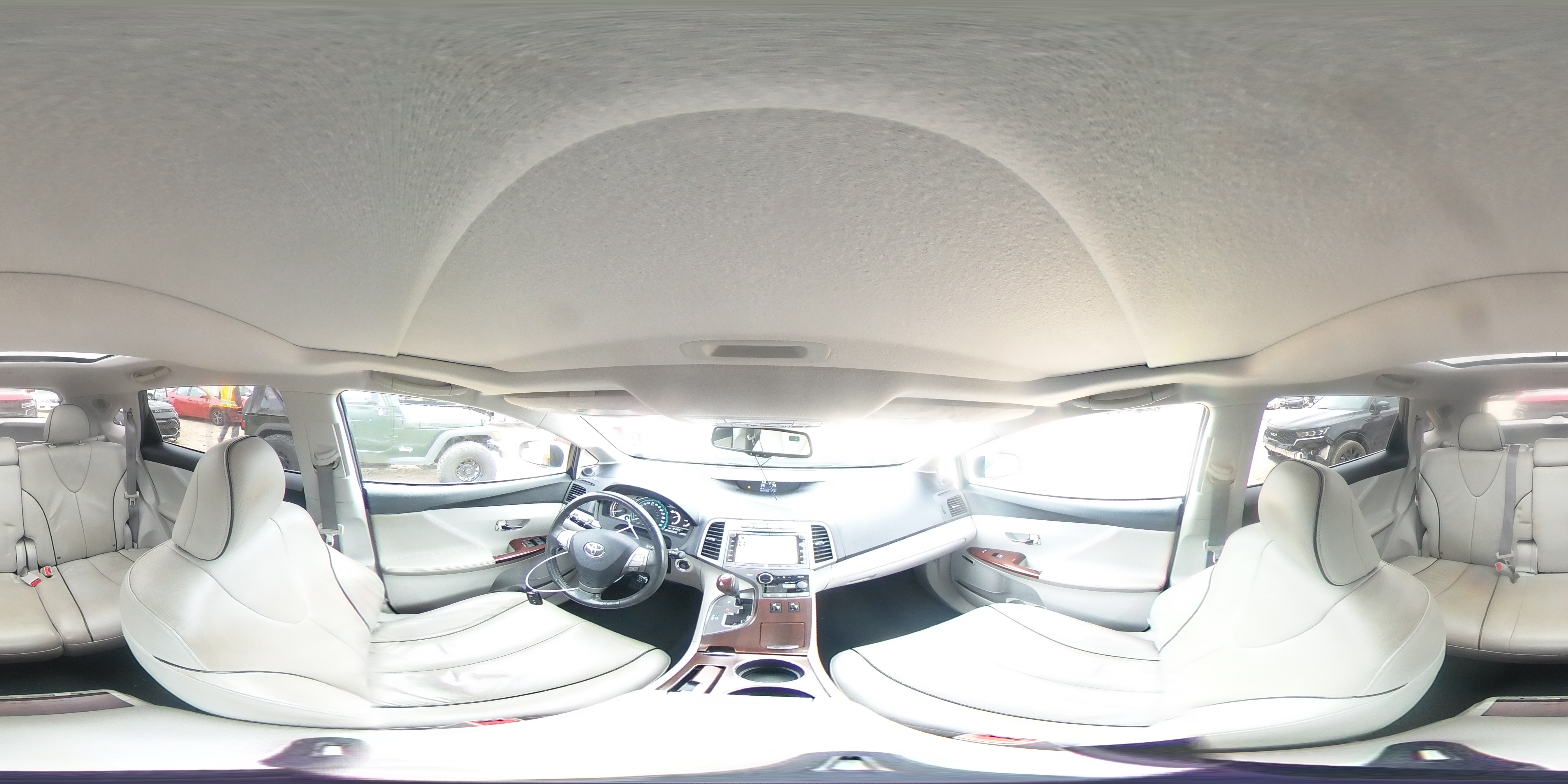 2010 Toyota Venza - Image 14