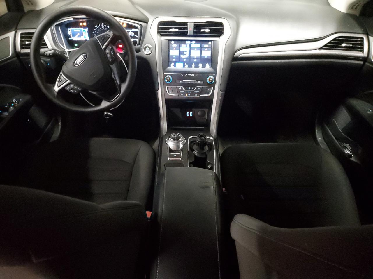 2019 Ford Fusion - Image 8