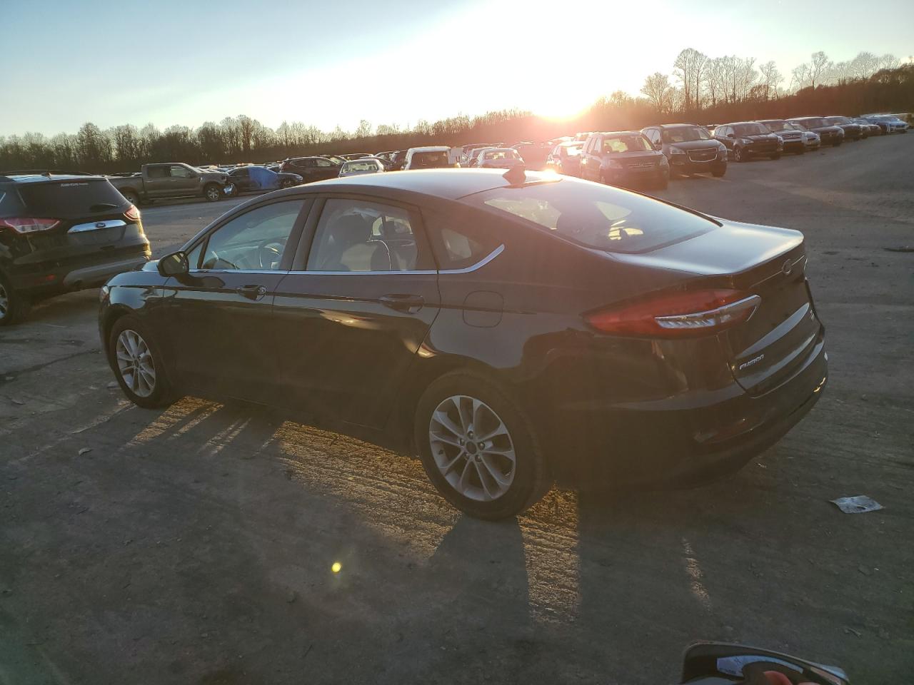 2020 Ford Fusion - Image 2