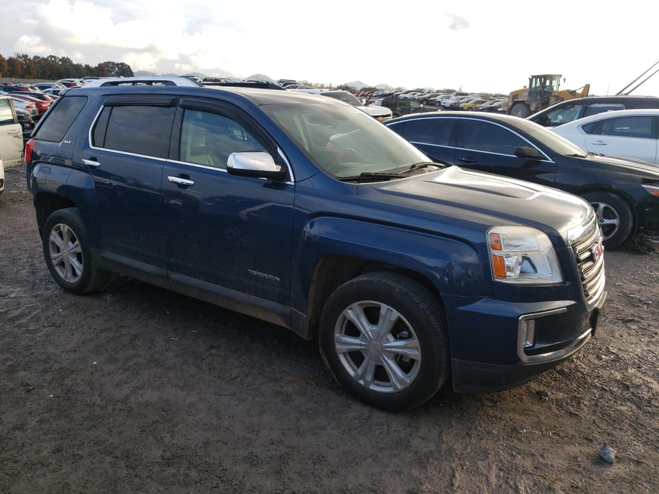 2017 GMC Terrain - Image 4