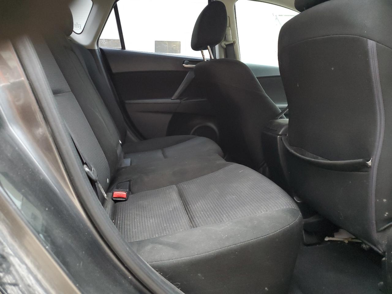 2012 Mazda 3 - Image 12