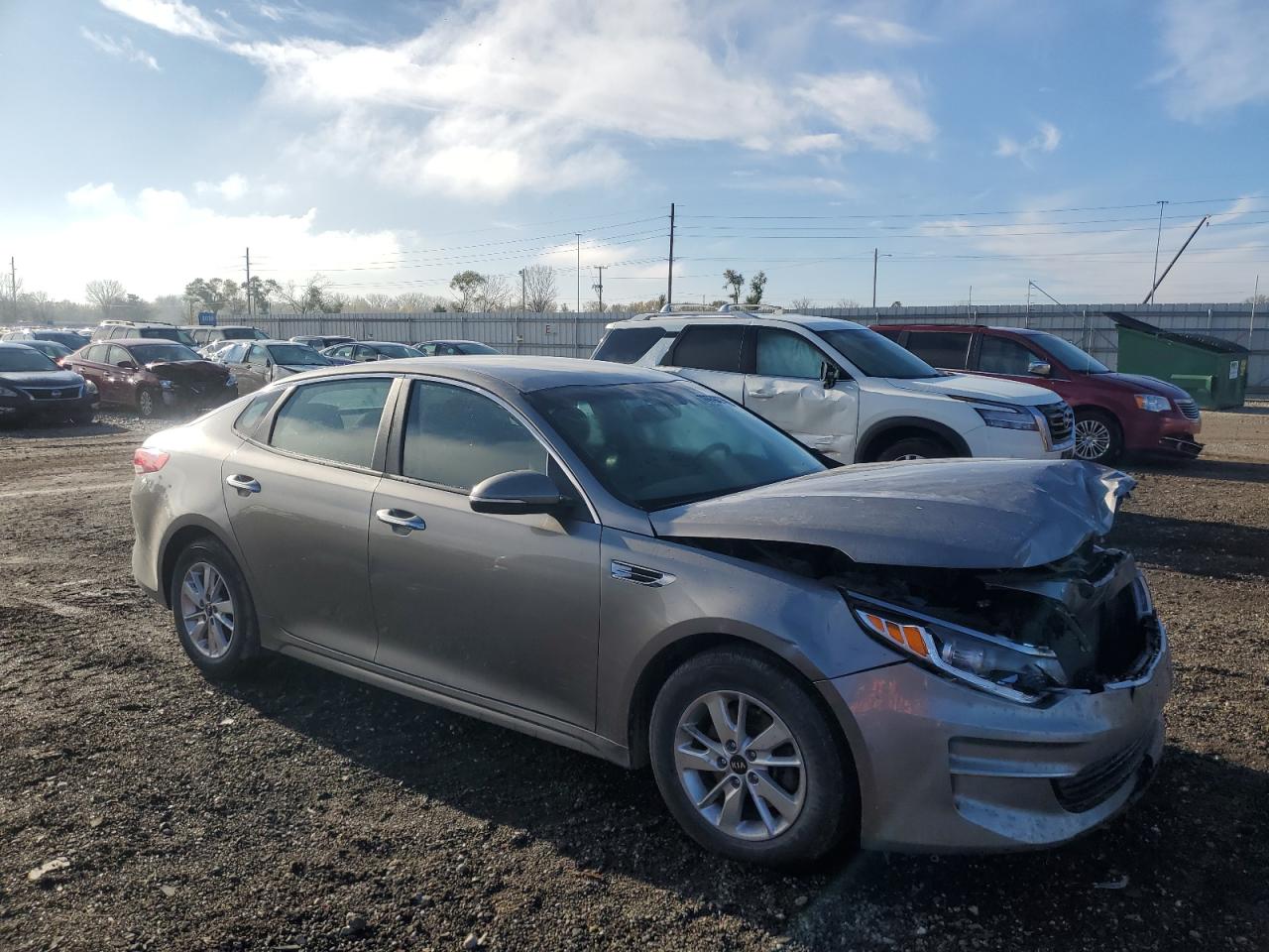 VIN 5XXGT4L35HG161991 2017 KIA OPTIMA no.4