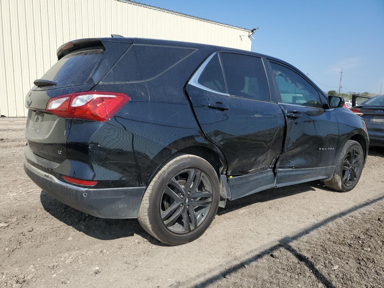2021 Chevrolet Equinox - Image 3