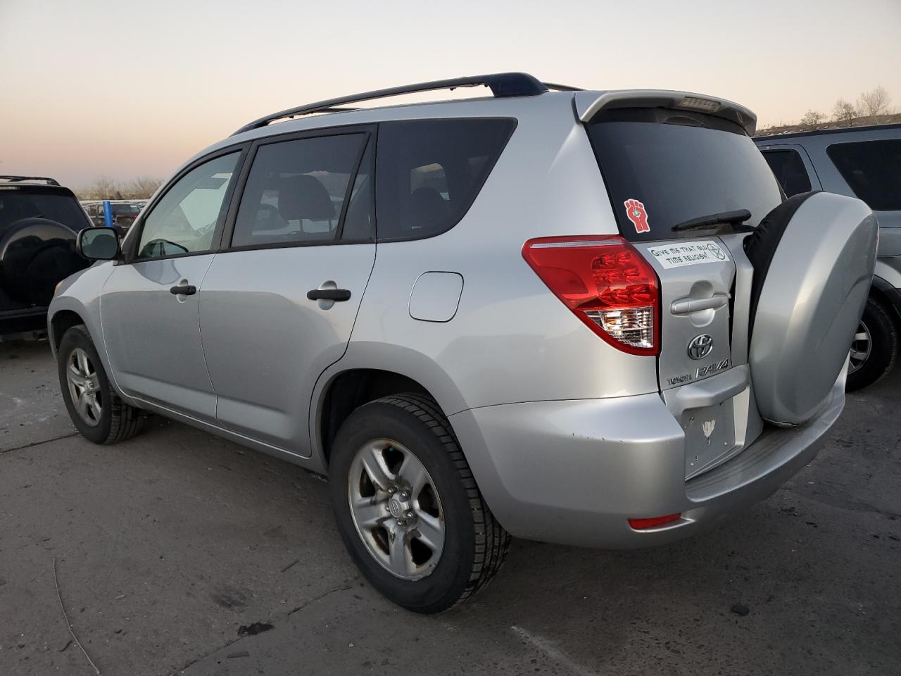 2006 Toyota RAV 4 - Image 2