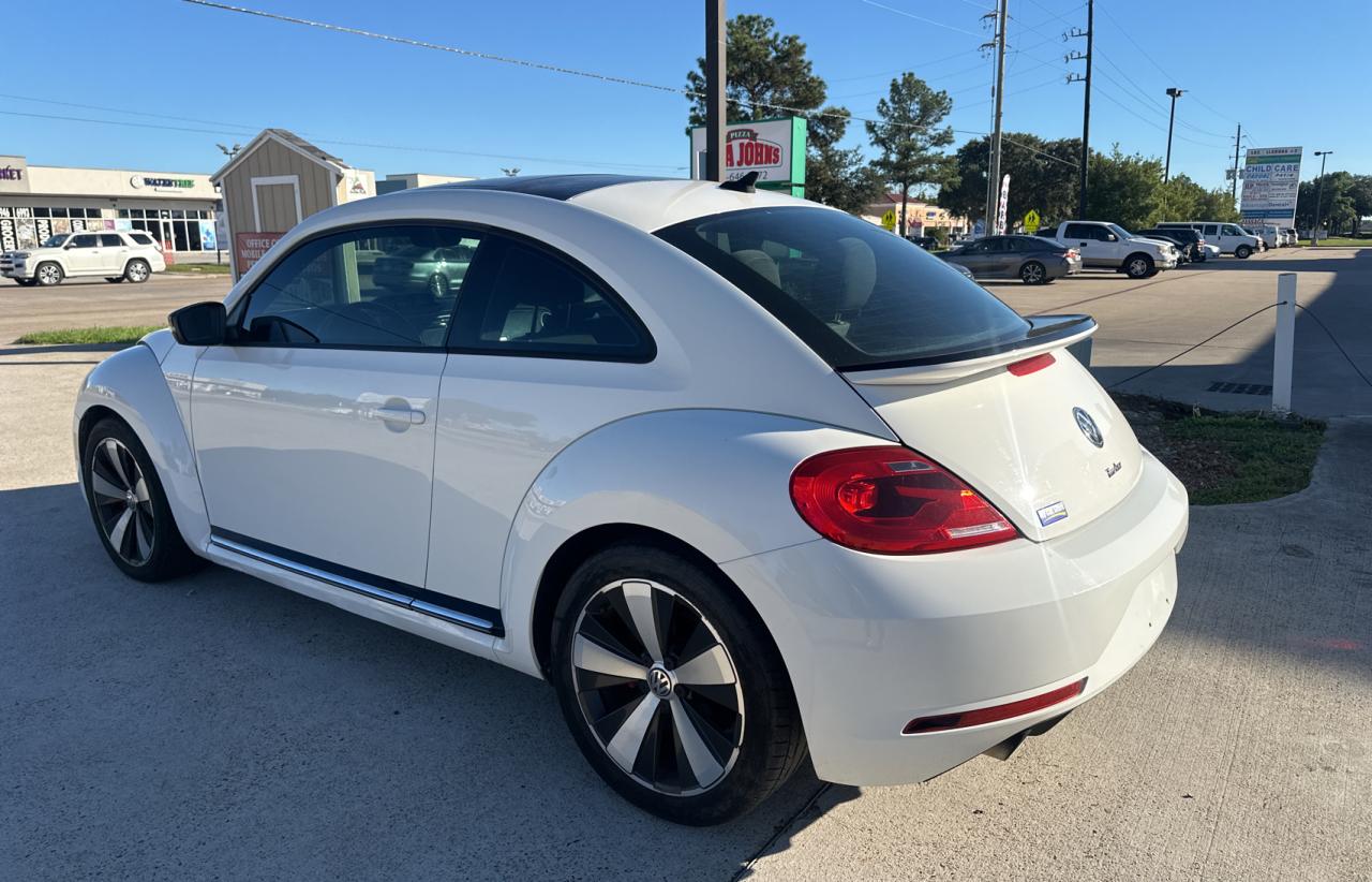 2013 Volkswagen Beetle - Image 3