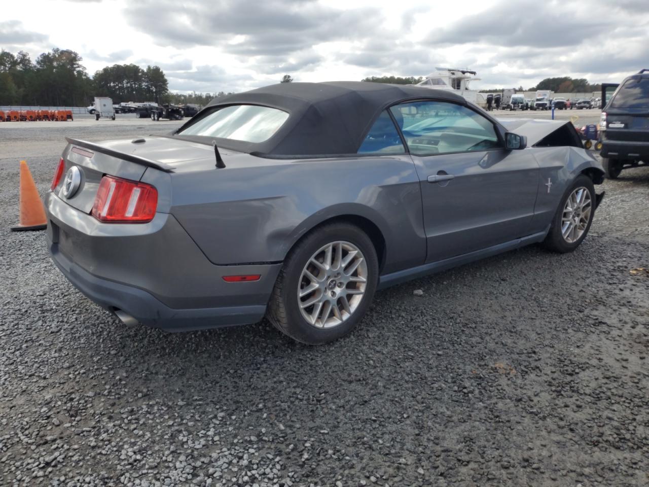 2012 Ford Mustang - Image 3