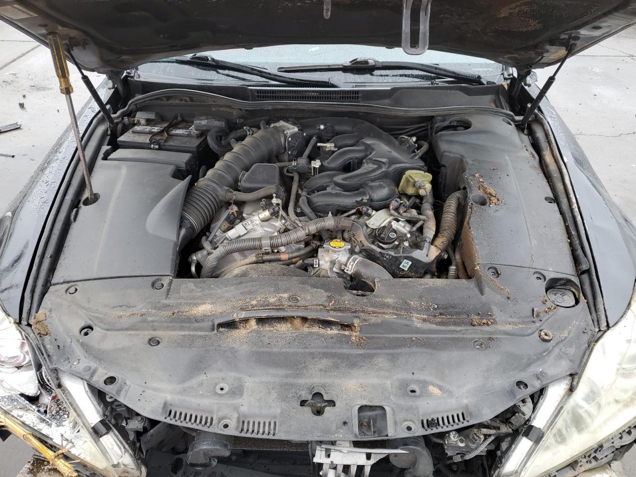 2010 Lexus IS - Image 12