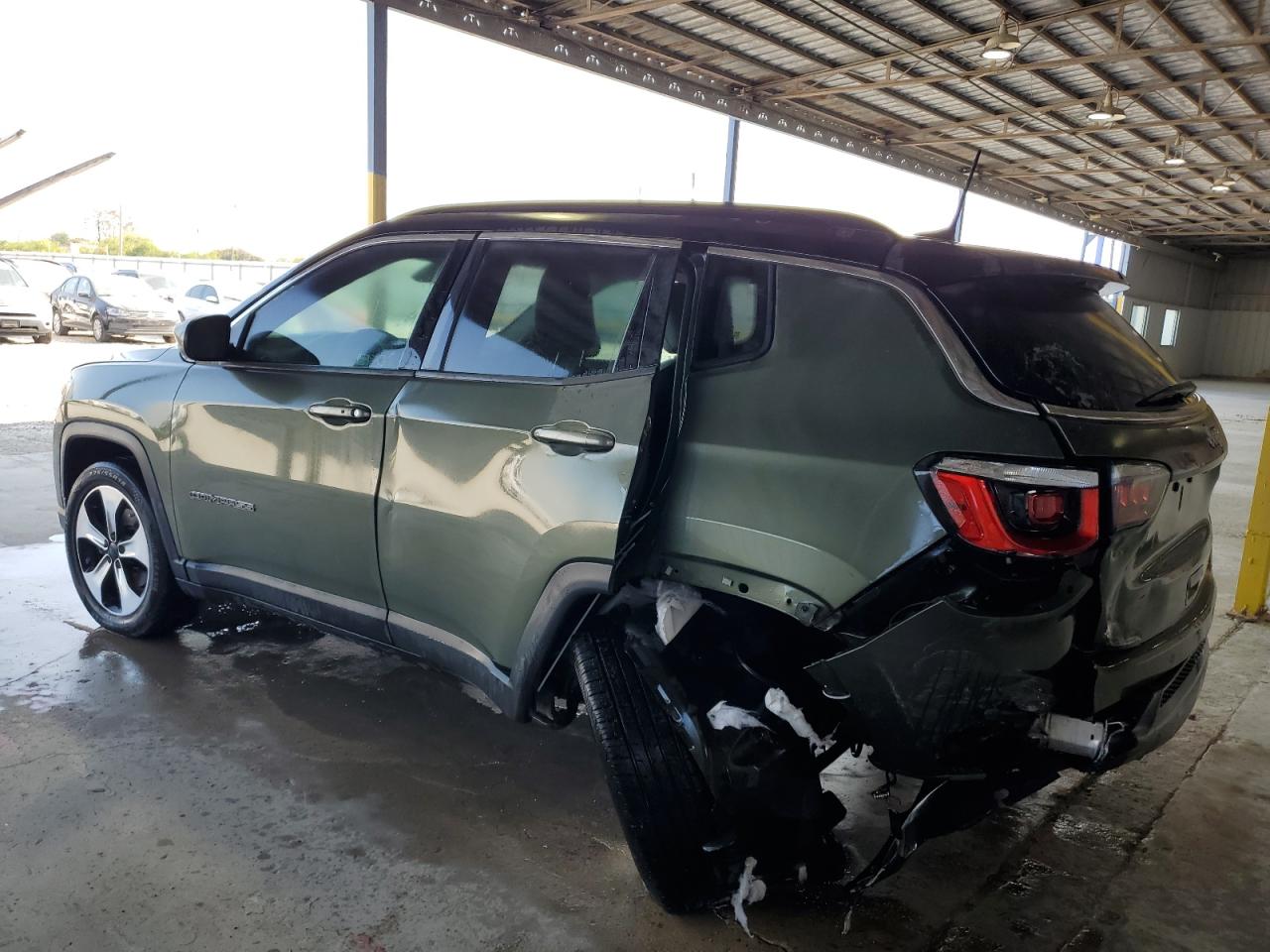 VIN 3C4NJCBB4JT105938 2018 JEEP COMPASS no.2