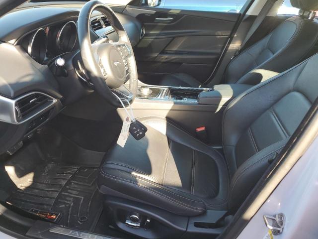 JAGUAR XE 2019 Білий