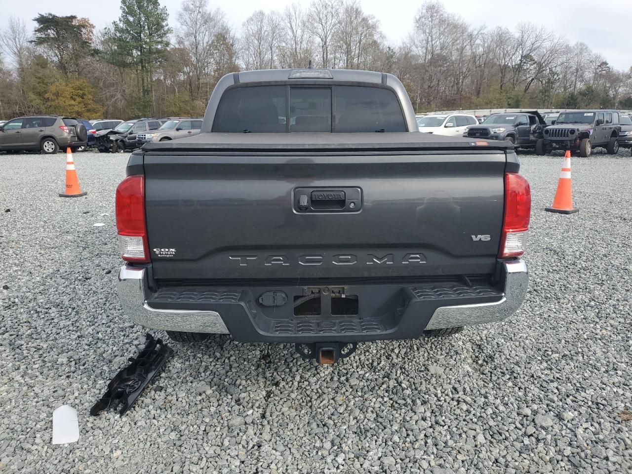 2016 Toyota Tacoma - Image 6