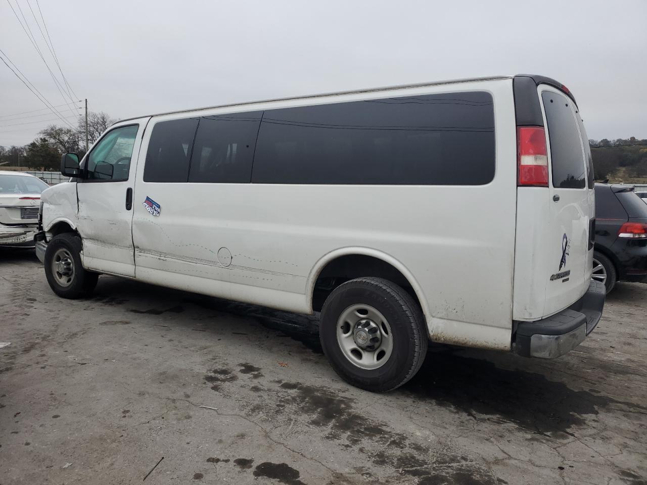 2016 Chevrolet Express - Image 2