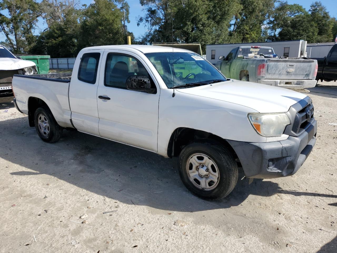 2015 Toyota Tacoma - Image 4