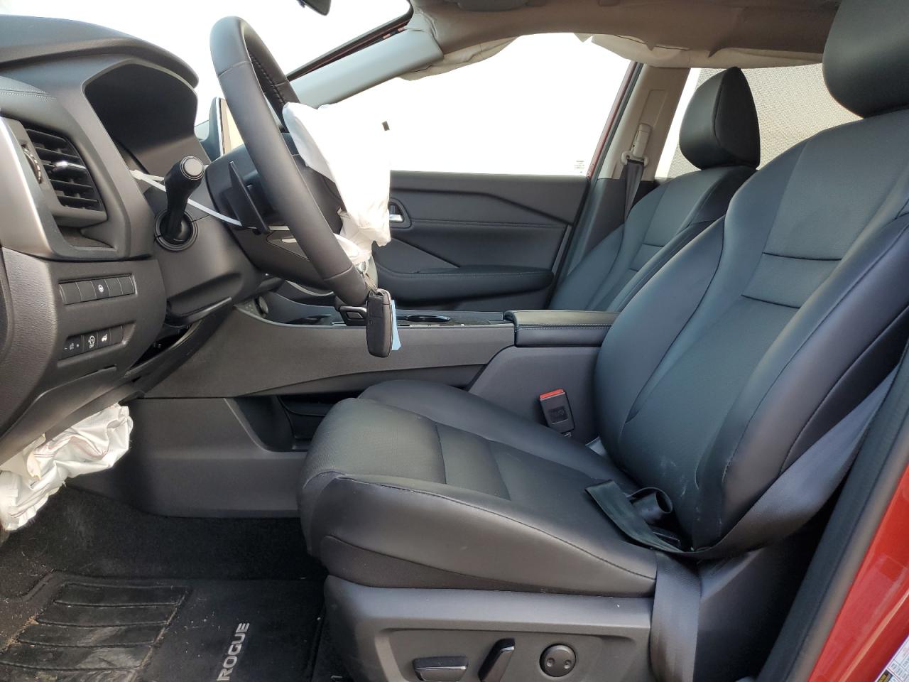 2024 Nissan Rogue - Image 7