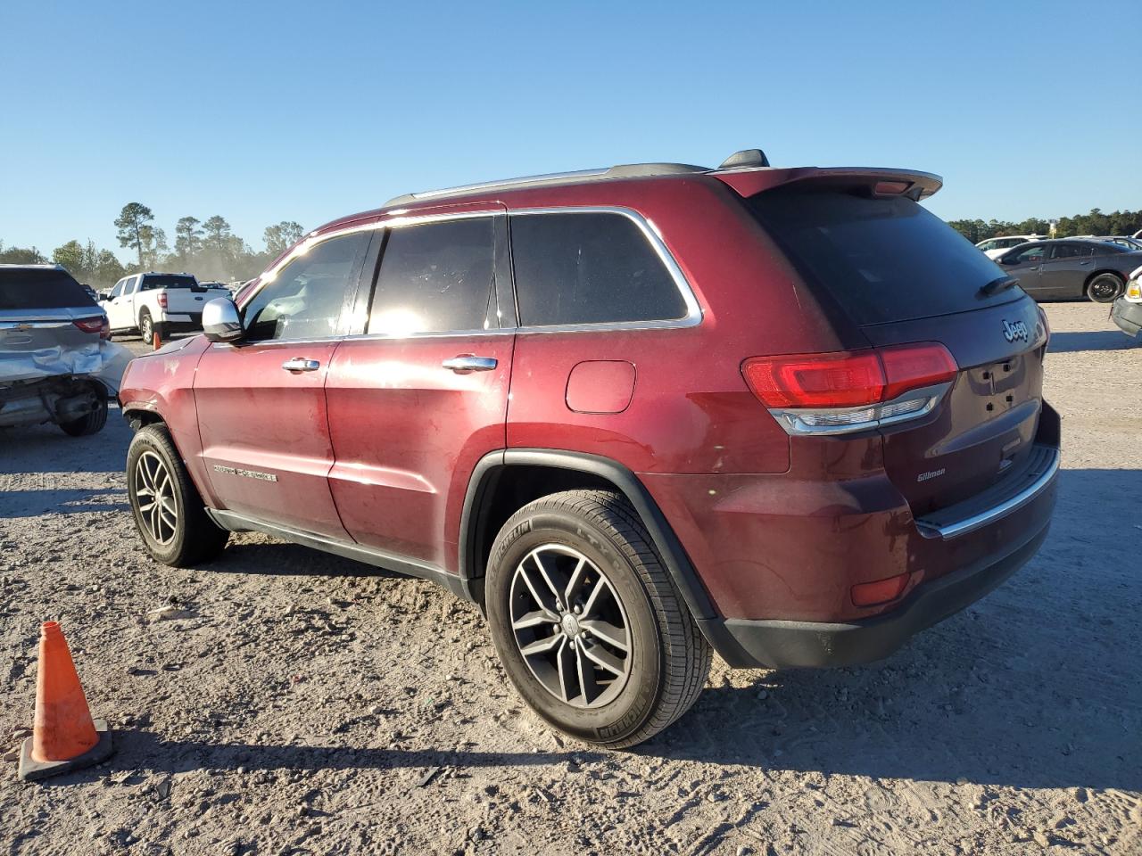 2018 Jeep Grand Cherokee - Image 2