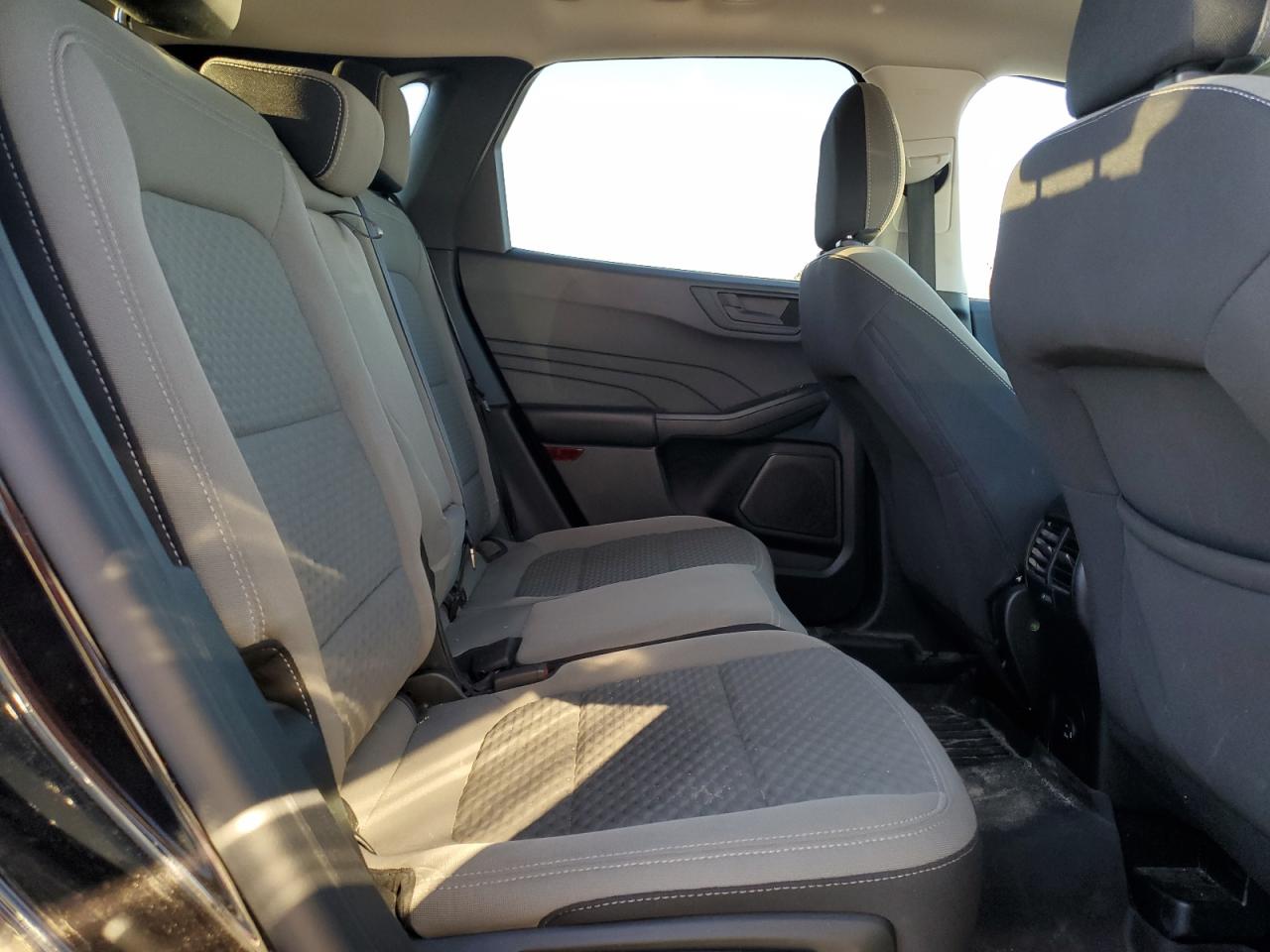 2022 Ford Escape - Image 11