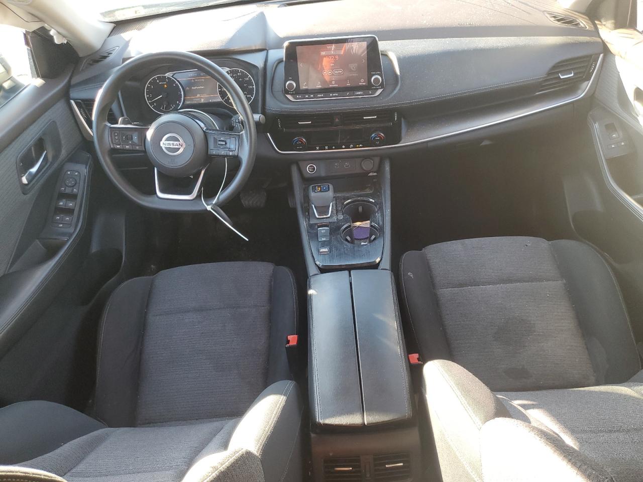 2021 Nissan Rogue - Image 8
