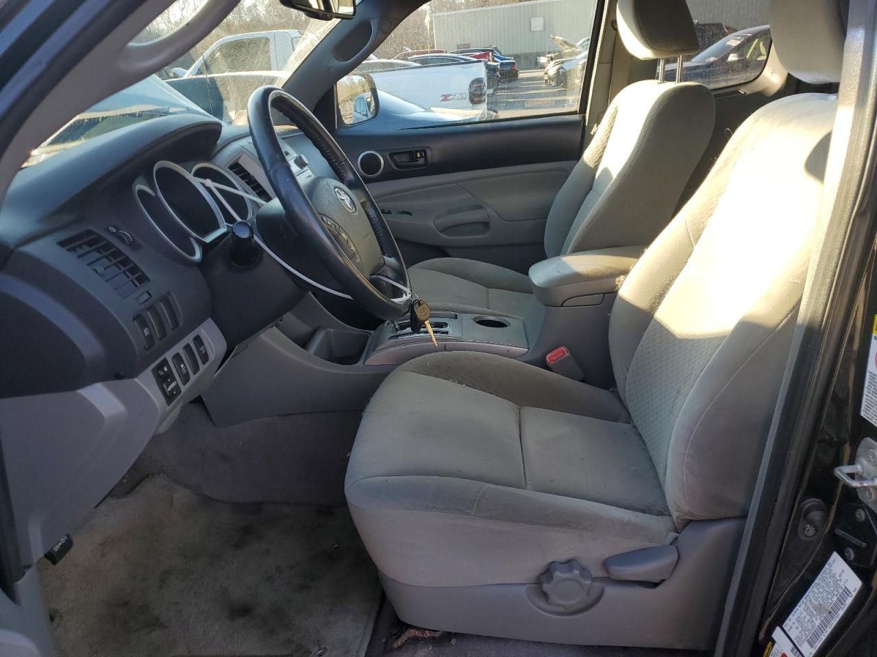 2009 Toyota Tacoma - Image 7