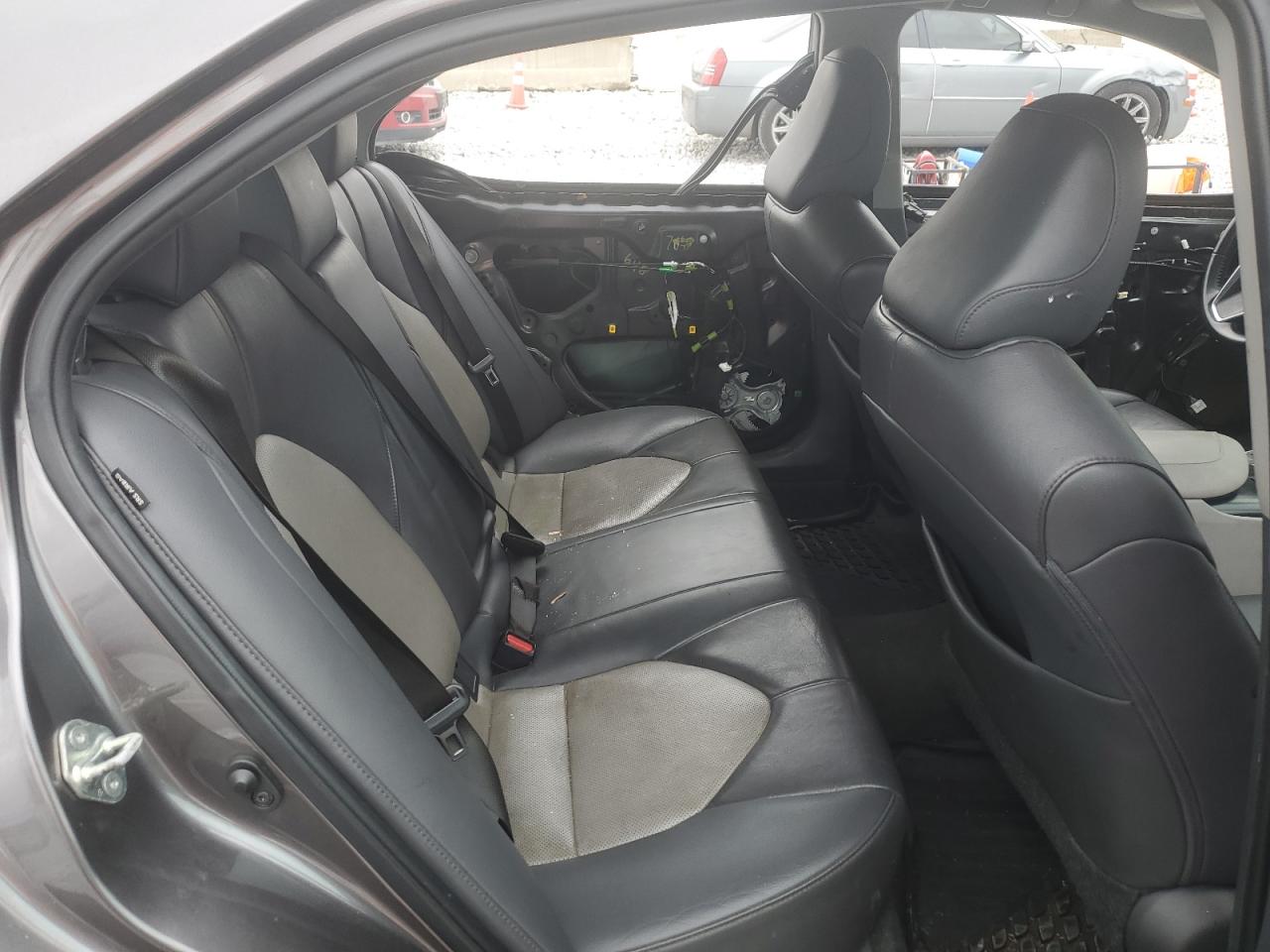 2020 Toyota Camry - Image 10