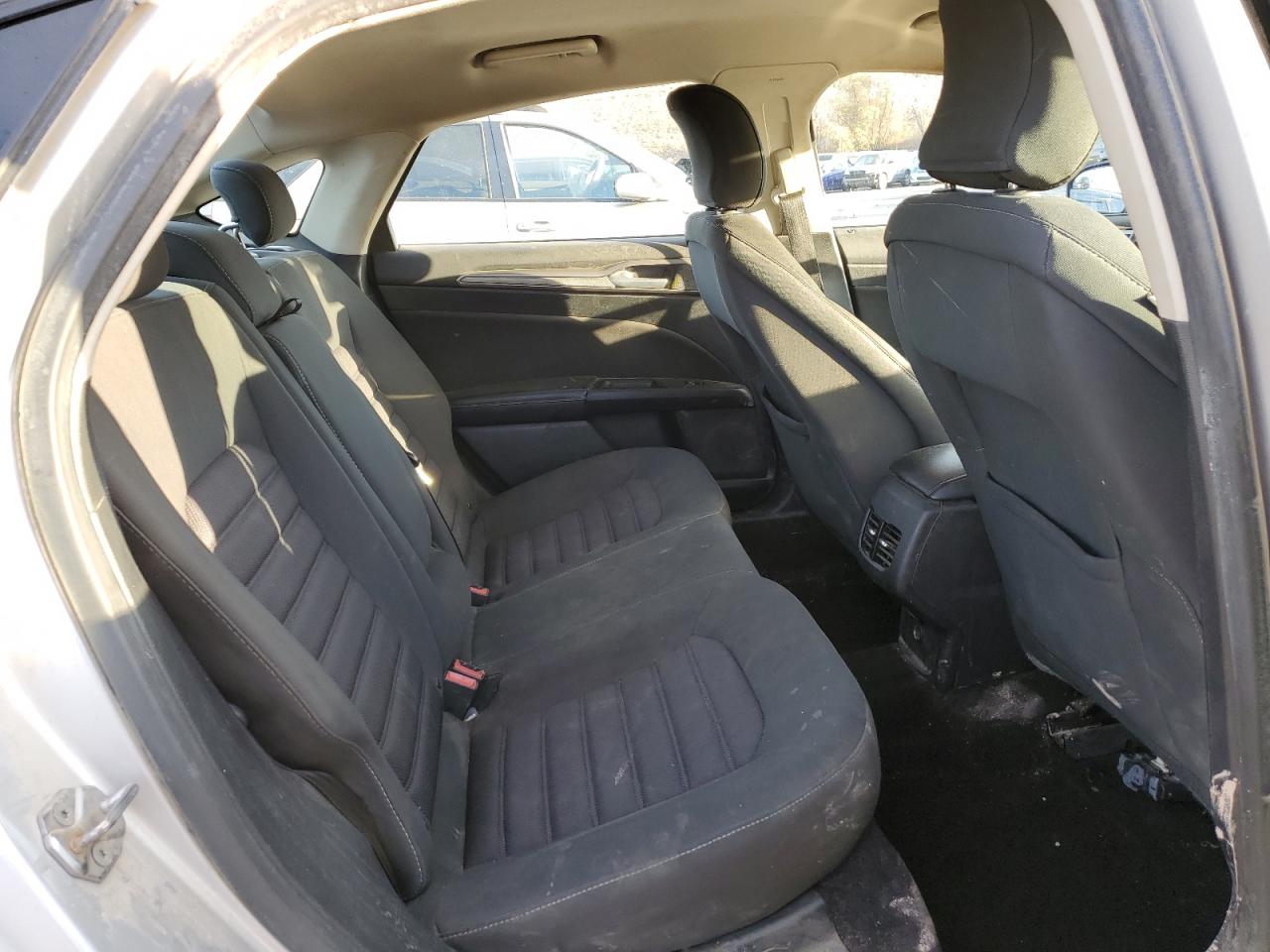 2017 Ford Fusion - Image 10