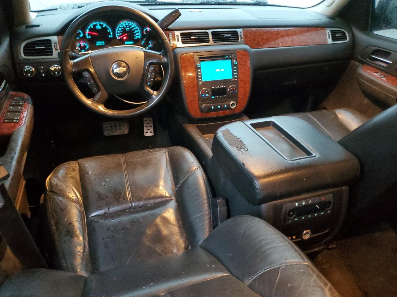 2007 Chevrolet Tahoe - Image 8