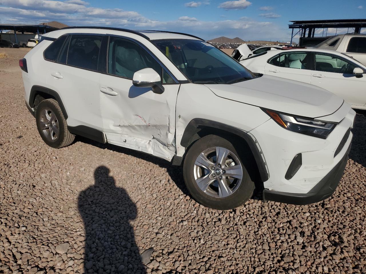 2023 Toyota RAV 4 - Image 4