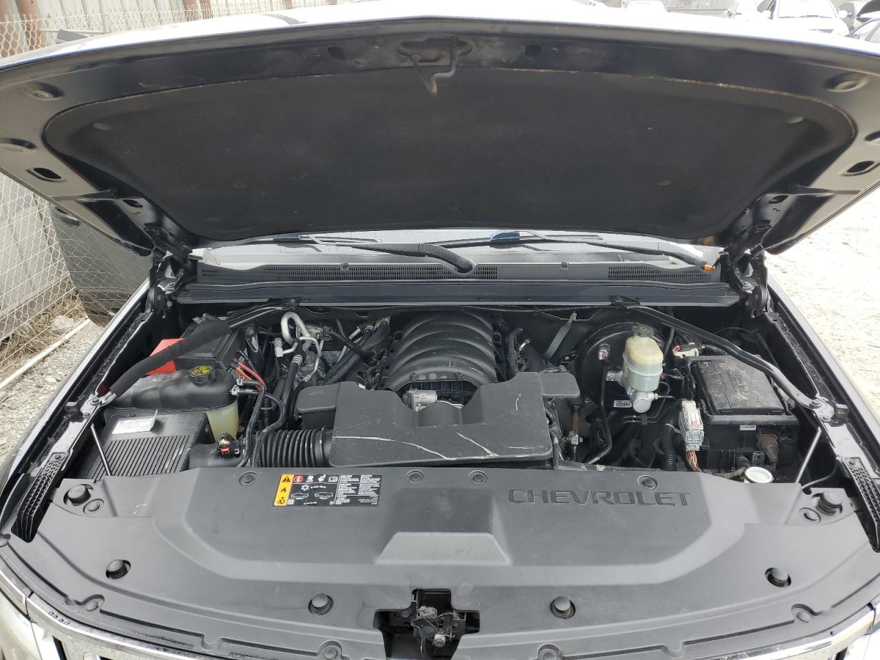 2020 Chevrolet Suburban - Image 12
