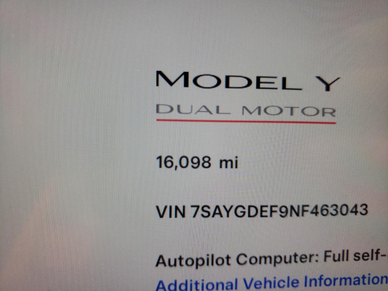 VIN 7SAYGDEF9NF463043 2022 TESLA MODEL Y no.9