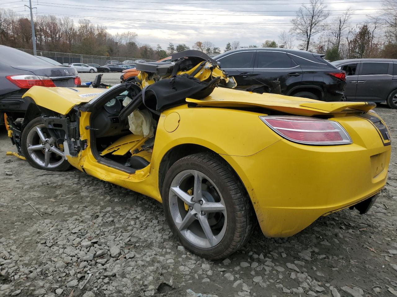 2007 Saturn Sky - Image 2