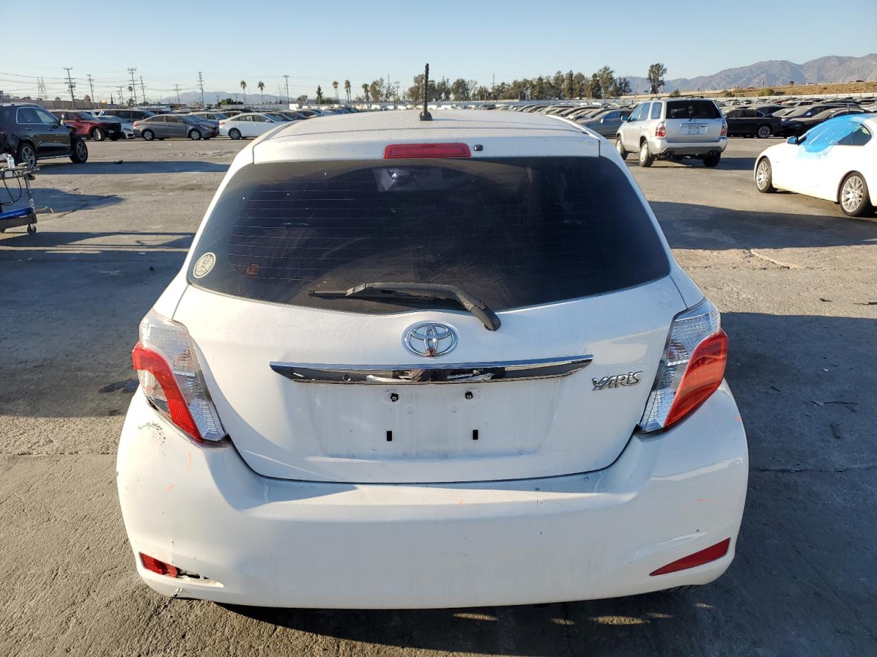 2014 Toyota Yaris - Image 6